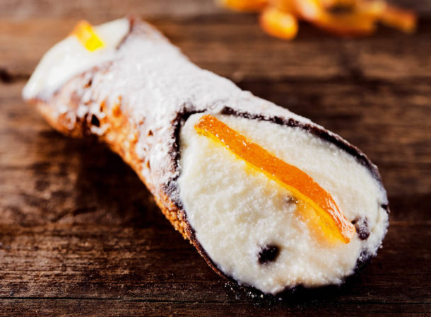 cannolo siciliano